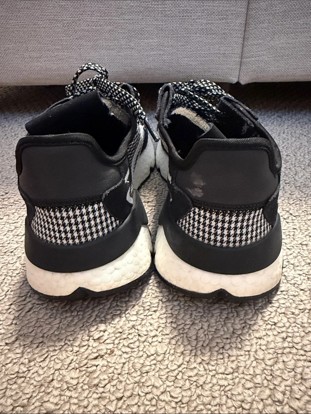 Men’s Size 8 Adidas Black & White Patterned Sneakers